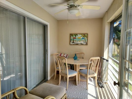 Dining room, Interior
