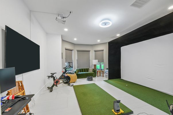 Fitness Equipment, Interior, Recessed Lighting
