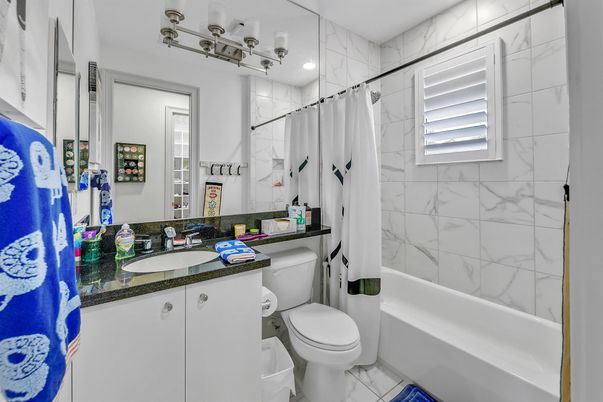 Bathroom, Interior, Marble Walls, Recessed Lighting