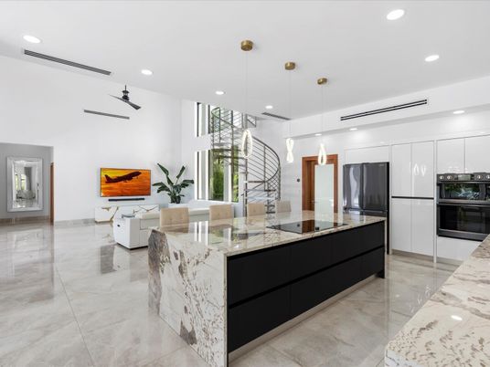 Interior, Kitchen, Living room, Pendant Lights, Recessed Lighting, Stainless Steel Appliances