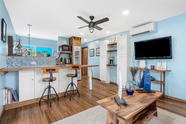 Interior, Kitchen, Pendant Lights, Recessed Lighting, Wood Texture Flooring