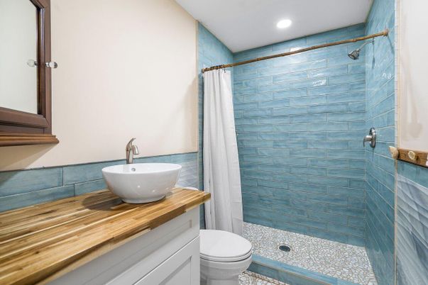 Bathroom, Interior, Recessed Lighting