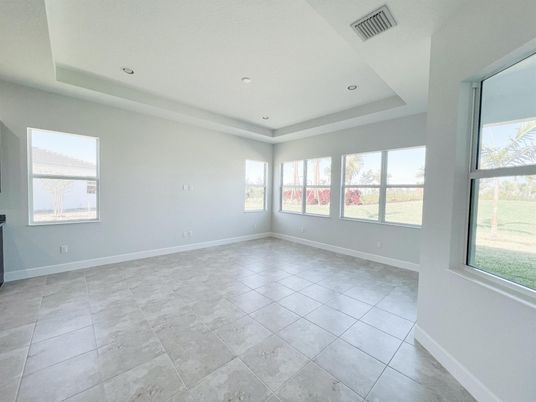 Empty room, Interior, Recessed Lighting