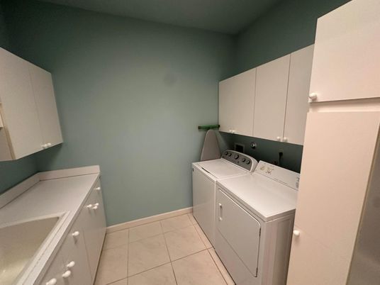 Interior, Washer