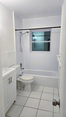 DE Listing image placeholder