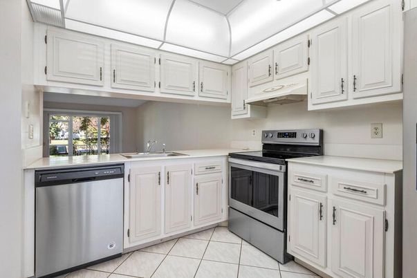 Interior, Kitchen, Stainless Steel Appliances