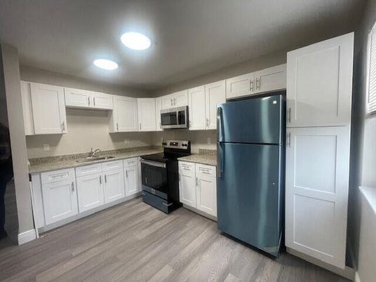 Interior, Kitchen, Recessed Lighting, Wood Texture Flooring
