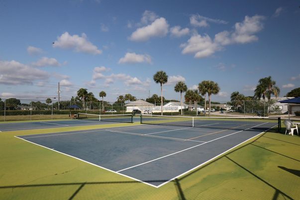 Exterior, Tennis Courts