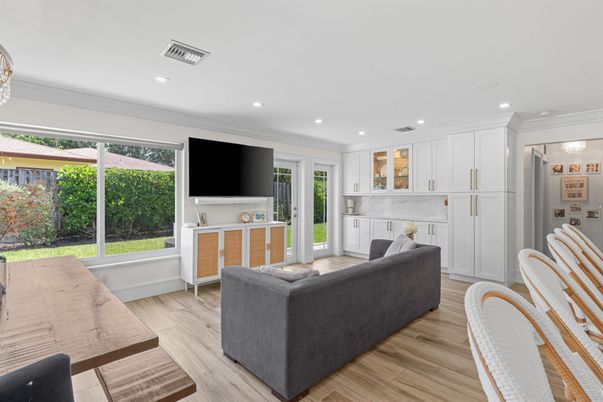 Interior, Living room, Recessed Lighting, Wood Texture Flooring