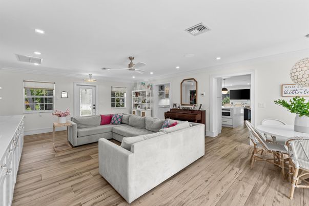 Dining room, Interior, Kitchen, Living room, Pendant Lights, Recessed Lighting, Wood Texture Flooring