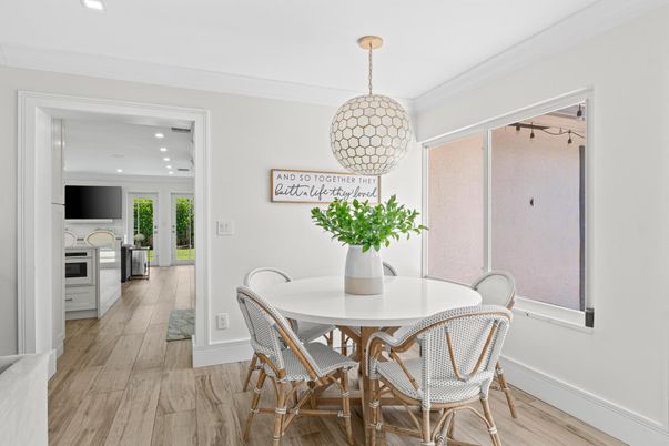 Dining room, Interior, Kitchen, Recessed Lighting, Wood Texture Flooring