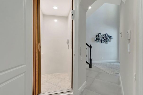 Interior, Recessed Lighting