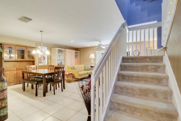 Dining room, Interior, Living room, Pendant Lights, Recessed Lighting