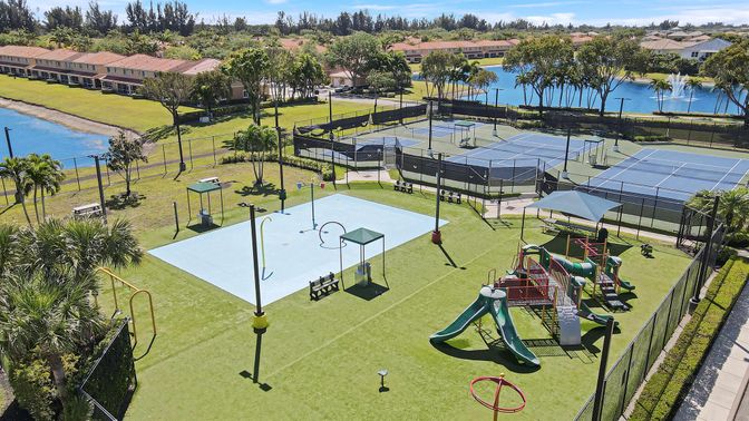 Exterior, Playground, Tennis Courts
