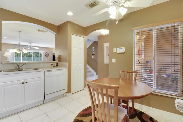 Dining room, Interior, Kitchen, Pendant Lights, Recessed Lighting