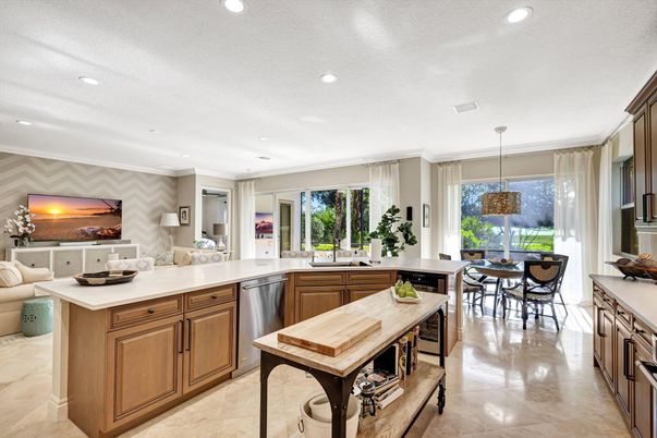 Dining room, Interior, Kitchen, Pendant Lights, Recessed Lighting, Stainless Steel Appliances