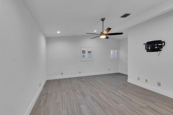 Empty room, Interior, Recessed Lighting, Wood Texture Flooring