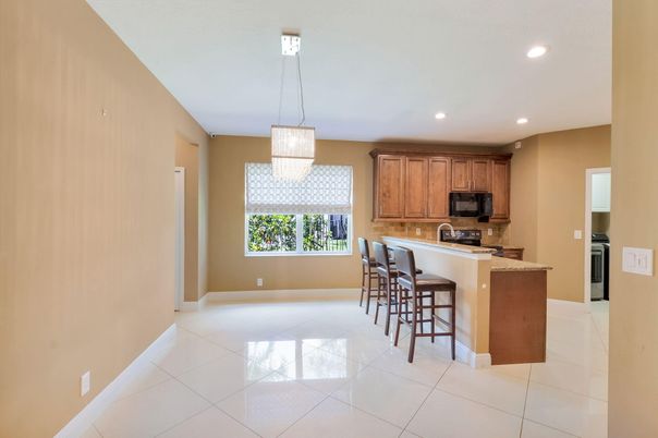 Chandelier, Dining room, Interior, Kitchen, Recessed Lighting