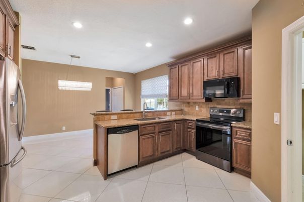 Interior, Kitchen, Pendant Lights, Recessed Lighting, Stainless Steel Appliances