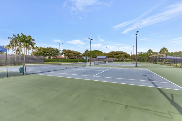 Exterior, Tennis Courts