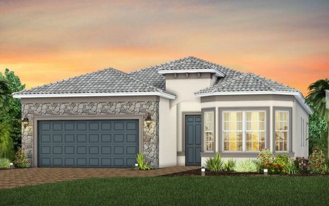 Attached, Exterior, Facade, Mediterranean