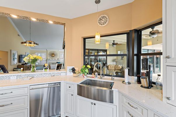 Interior, Kitchen, Pendant Lights, Stainless Steel Appliances