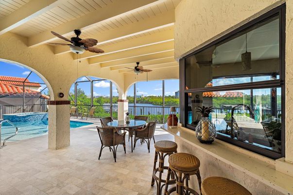 Dining room, Interior, Pool, Sun Room, Water