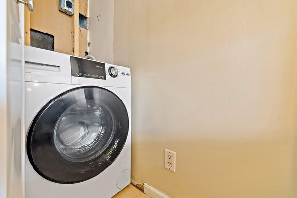 Interior, Utility Closets, Washer