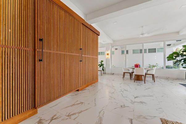Dining room, Interior, Marble