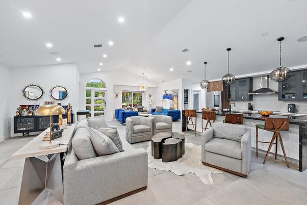 Dining room, Interior, Kitchen, Living room, Pendant Lights, Recessed Lighting, Stainless Steel Appliances