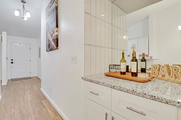 Interior, Pendant Lights, Wood Texture Flooring