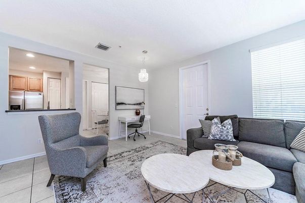 Chandelier, Dining room, Interior, Kitchen, Living room, Pendant Lights, Recessed Lighting, Stainless Steel Appliances