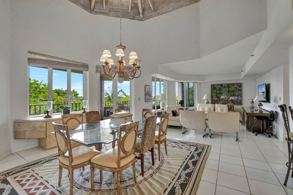 Chandelier, Dining room, Interior, Living room