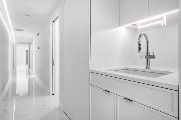 Bathroom, Interior, Marble, Recessed Lighting
