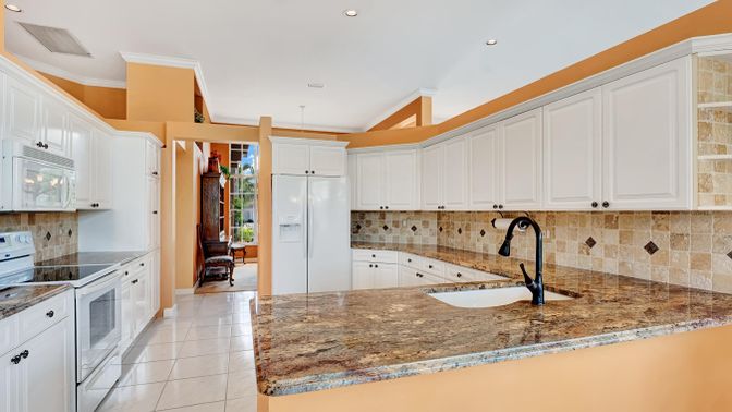Interior, Kitchen, Recessed Lighting
