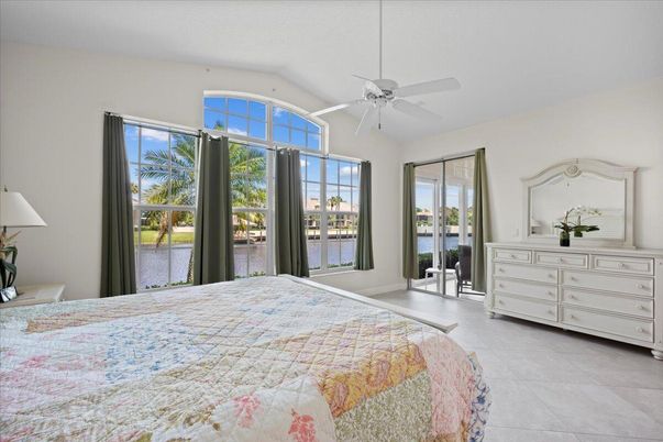 Bedroom, Interior, Water