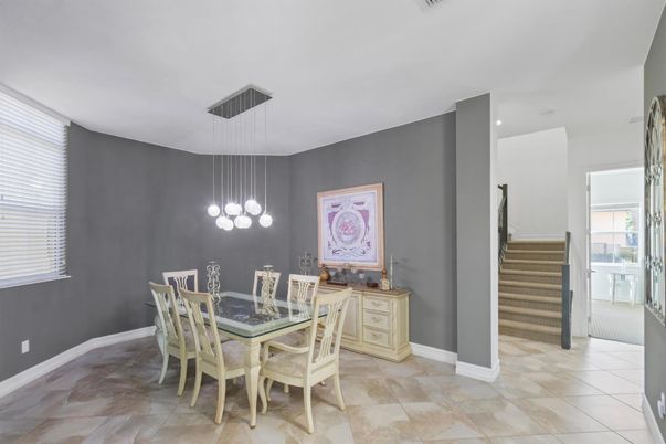 Dining room, Interior, Pendant Lights, Recessed Lighting