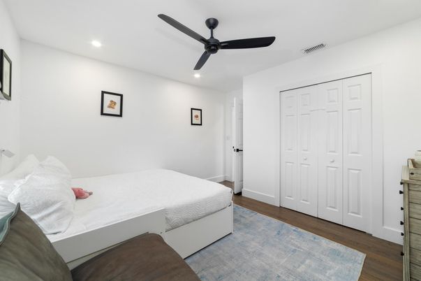 Bedroom, Interior, Recessed Lighting, Wood Texture Flooring