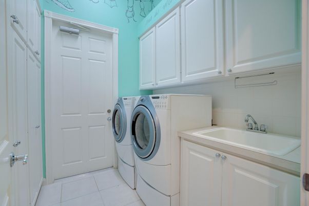 Interior, Washer