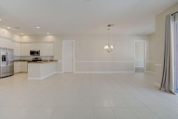 Chandelier, Interior, Kitchen, Recessed Lighting, Stainless Steel Appliances