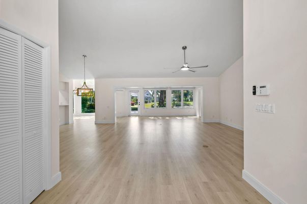 Empty room, Interior, Pendant Lights, Wood Texture Flooring