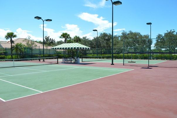 Exterior, Tennis Courts