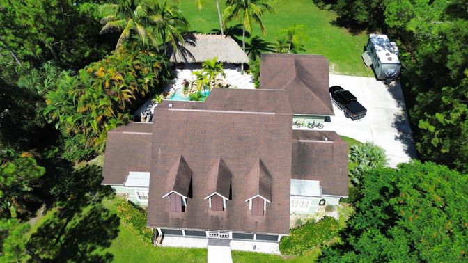 Exterior, Drone