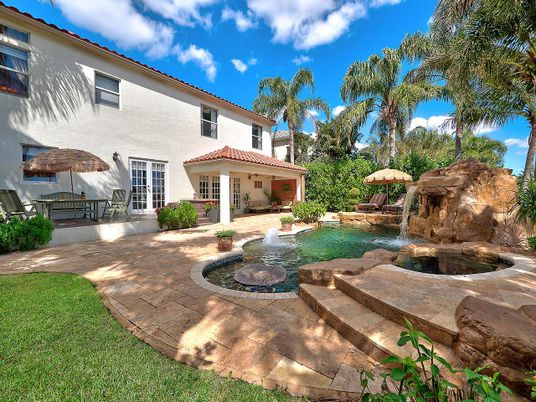 Backyard, Exterior, Pool