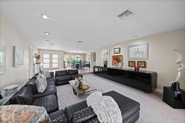 Dining room, Interior, Living room, Recessed Lighting