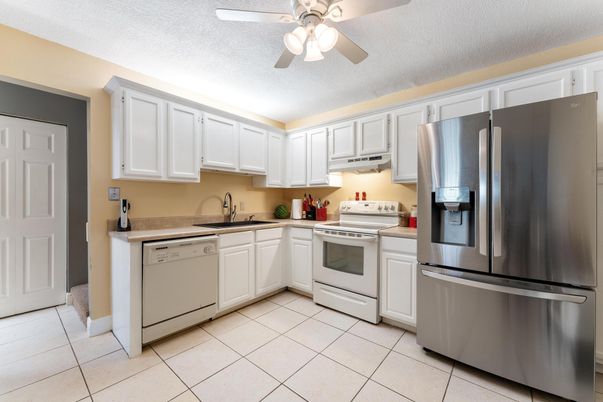 Interior, Kitchen, Stainless Steel Appliances