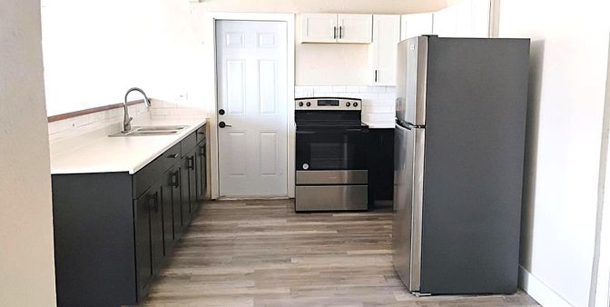 Interior, Kitchen, Stainless Steel Appliances, Wood Texture Flooring