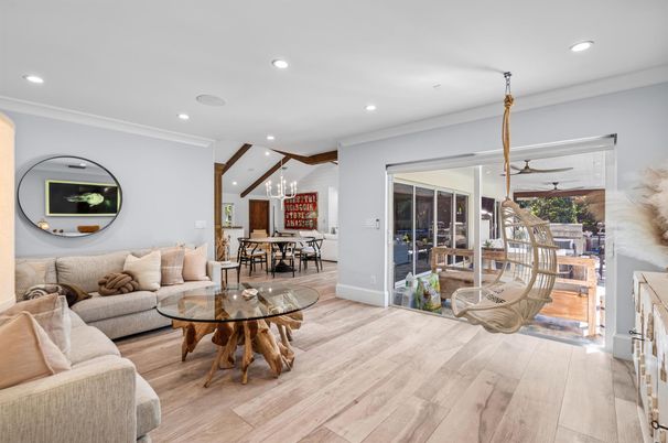Dining room, Interior, Living room, Recessed Lighting, Wood Texture Flooring
