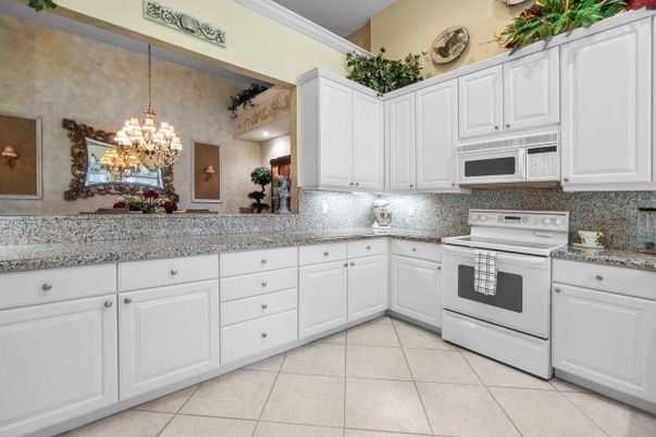 Chandelier, Interior, Kitchen