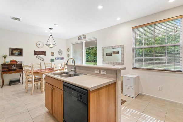 Dining room, Interior, Kitchen, Pendant Lights, Recessed Lighting